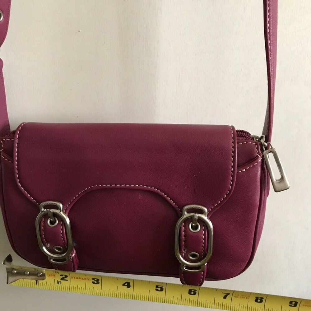 COLE HAAN Small Magenta Leather Crossbody Bag - Picture 4 of 8